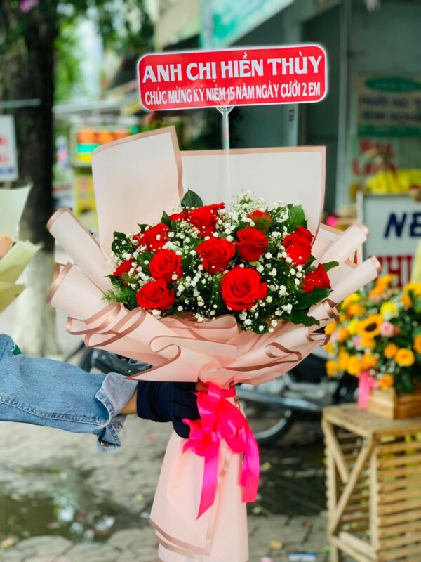 Bó Hoa Rực Rỡ Ngày Vui