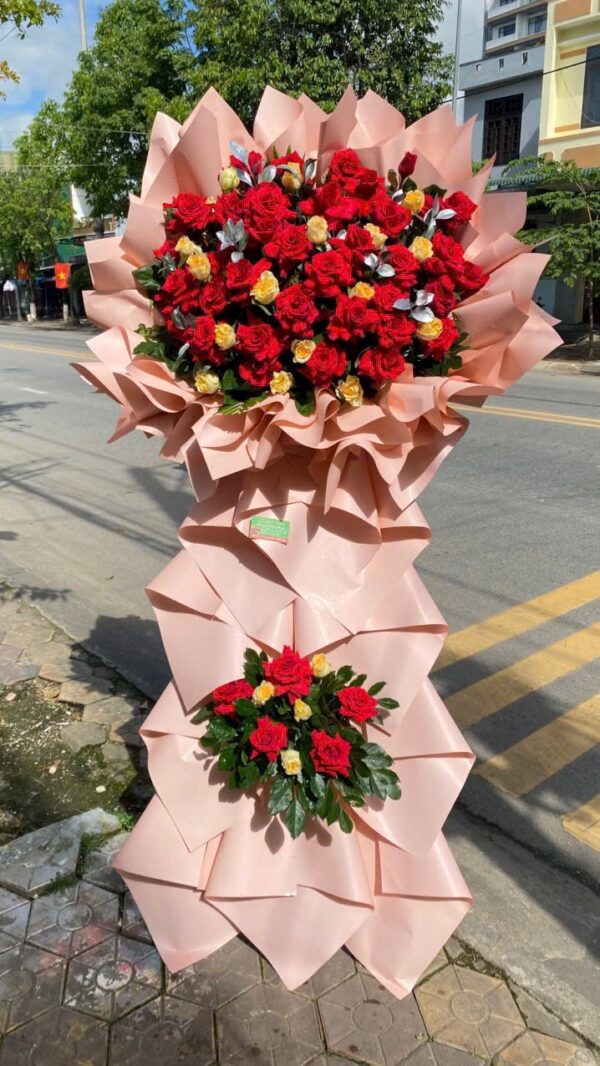 Kệ Hoa Tân Gia Hỷ Sự – Tươi Tắn An Khang