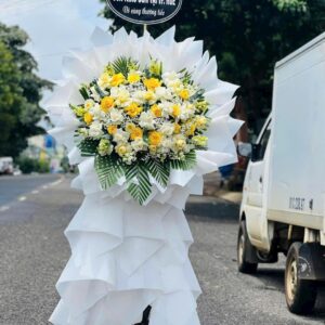 Kệ Hoa Hồi Hướng – Sắc Tím Trang Nghiêm