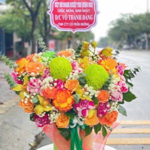 Giỏ Hoa Nắng Ấm Dịu Dàng