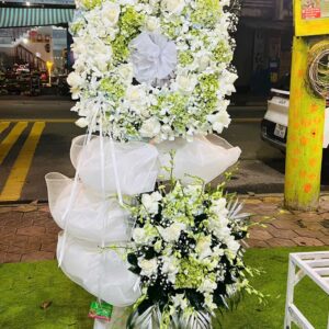 Kệ Hoa Kính Dâng – Yên Giấc Ngàn Thu